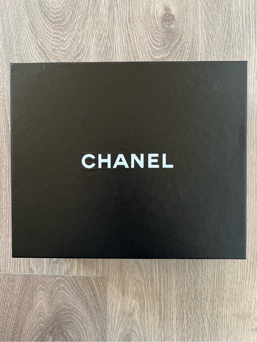 Chanel Box (BB330)